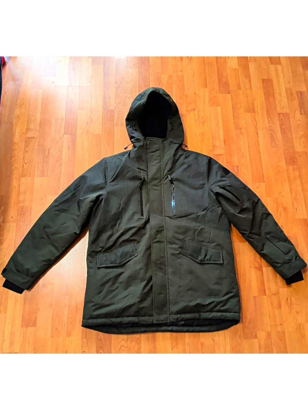Avalanche Outdoor Co. Men's Hooded Heavy Insulated Ski Jacket Parka